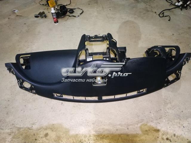 Приладова панель 682001CA2B NISSAN
