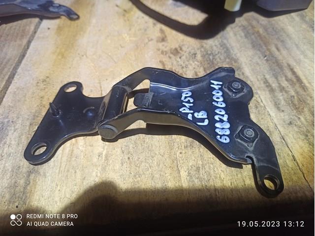 Шарнір скла задніх дверей 6882060011 TOYOTA