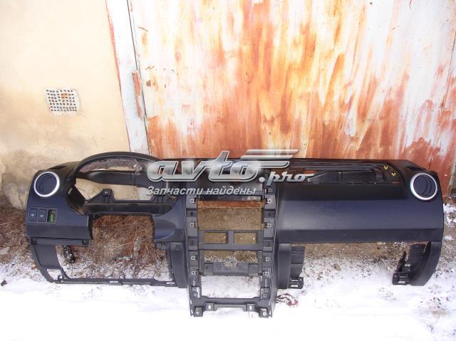Передня панель 7311165J10ZCA SUZUKI
