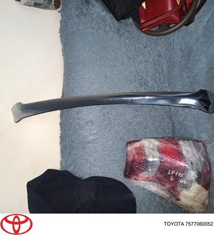 Молдинг капота 7577060052 TOYOTA