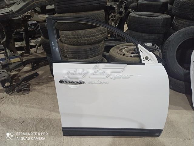 Пасажирські передні двері 760041U000 HYUNDAI