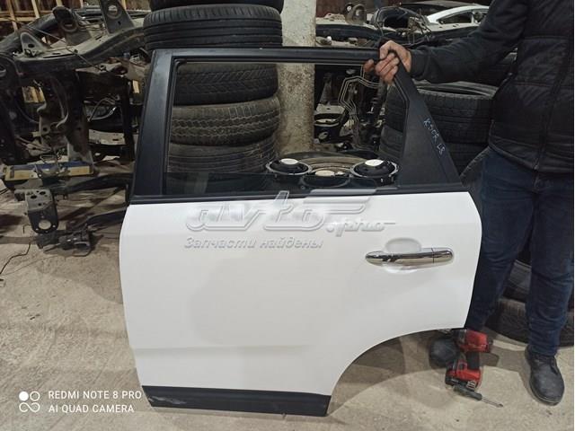 Двері задні, ліві 770031U000 HYUNDAI