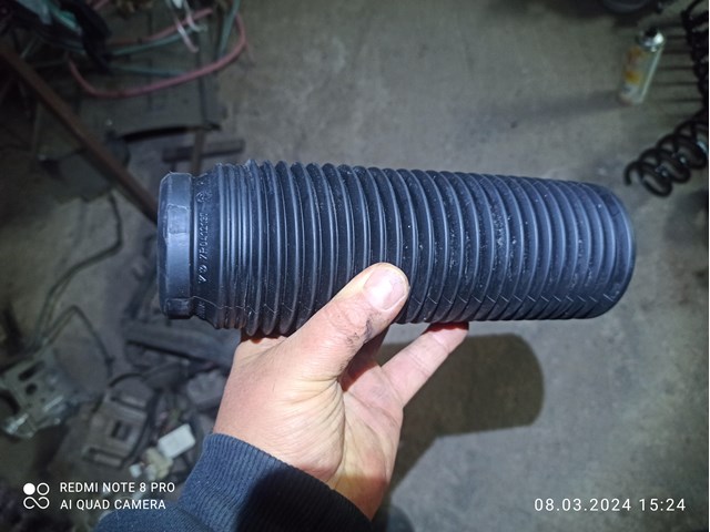 Чохол амортизатора переднього 7P0412137 VAG