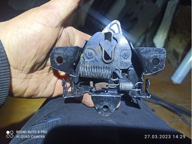 Замок капота 811302B200 HYUNDAI