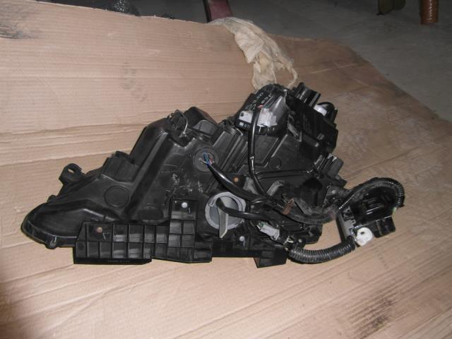 Права блок фара 8113053250 TOYOTA