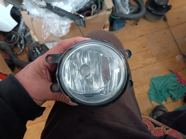 Фара протитуманна, ліва 812200W040 TOYOTA