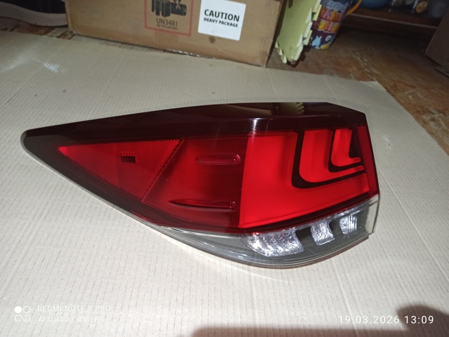 Ліхтар задній 8156048470 TOYOTA