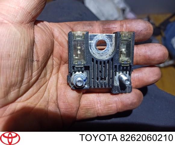 Корпус запобіжників 8262060210 TOYOTA