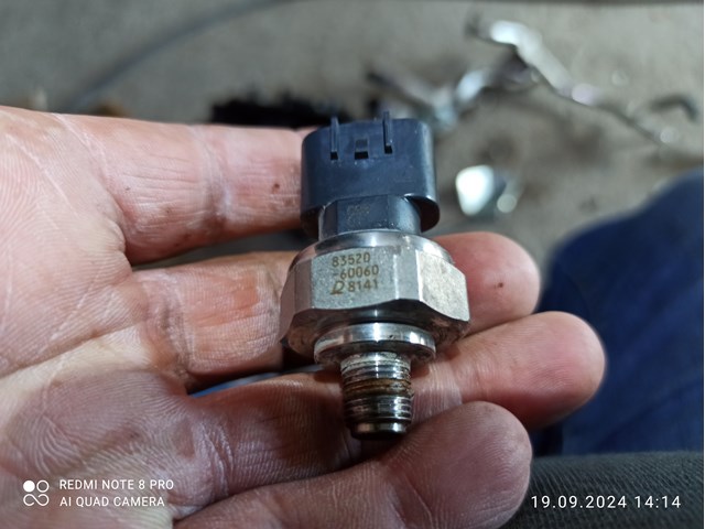 Манометри (показник тиску масла) 8352060060 TOYOTA