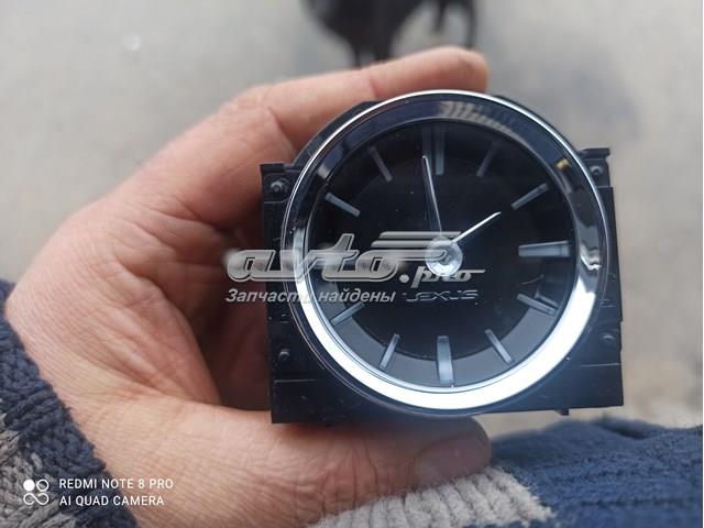 Годинники в салон, на панелі 8391048100 TOYOTA