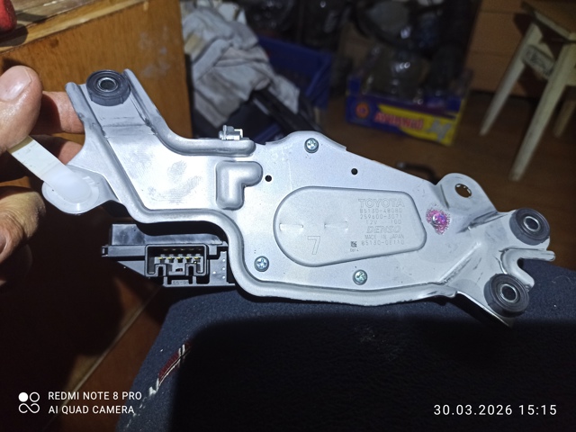 Двигун склоочисника заднього скла 8513048080 TOYOTA