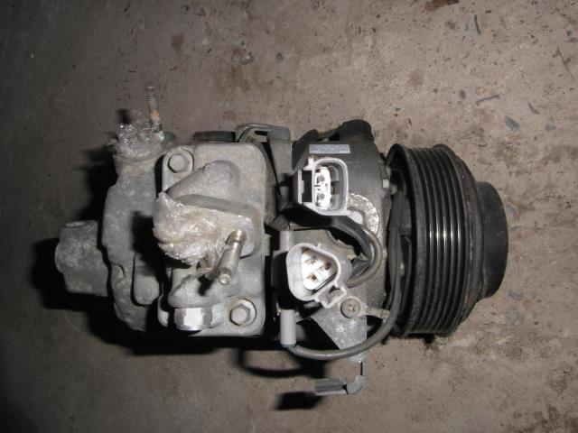Компресор кліматичної установки 8832050101 TOYOTA