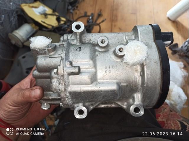 Компресор системи кондиціювання 8837012030 TOYOTA