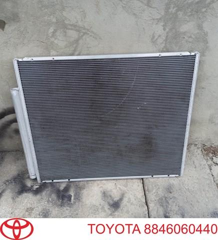 Конденсатор кондиціонера 8846060440 TOYOTA