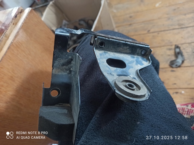 Трубопроводи і радіатор кондиціонера 8846712180 TOYOTA