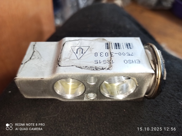 Клапан TRV, кондиціонера 8851550190 TOYOTA