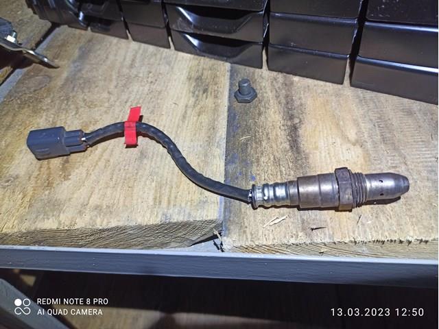 Лямбдазонд, датчик кисню до каталізатора 8946771120 TOYOTA