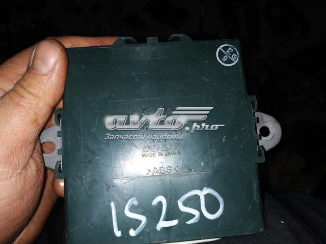 Блок комфорту 8967053040 TOYOTA