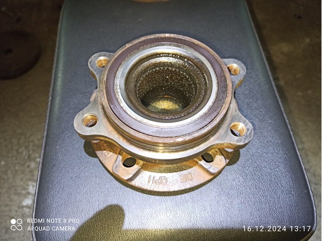 Підшипник ступиці пер/зад 8K0407625B PORSCHE
