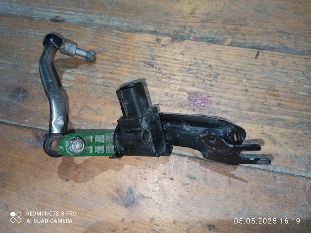 Датчик рівня положення кузова, передній лівий 8R0941285D PORSCHE