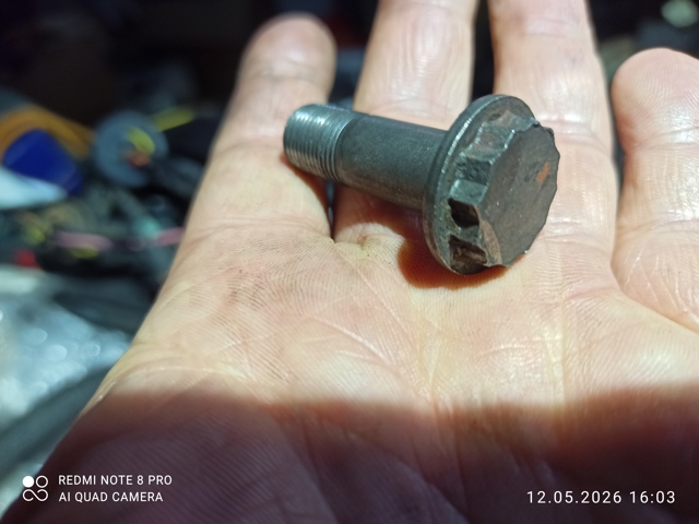 Болт кріплення маховика 90011RBD000 HONDA