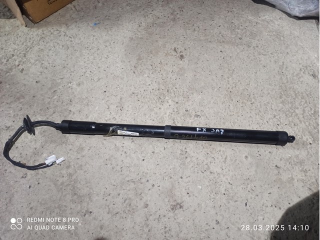Амортизатор багажника правий 905603FY0A NISSAN