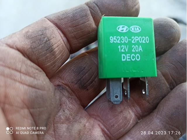 Блок управління вентилятором 9098702012 TOYOTA
