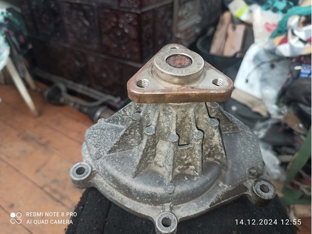 Насос охолодження 94810603301 PORSCHE