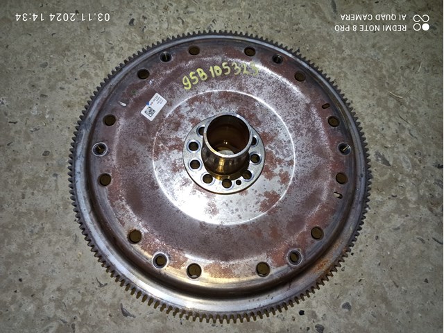 Маховик двигуна 95B105323 PORSCHE