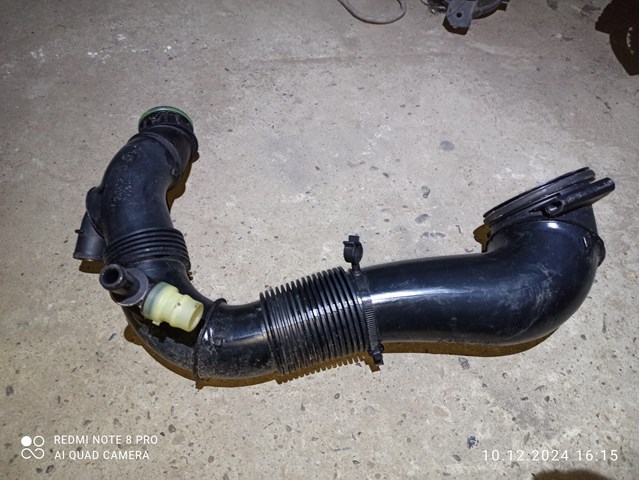 Патрубок повітряний, вихід повітряного фільтра 95B128532A PORSCHE