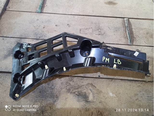 Кронштейн бампера заднього, зовнішній лівий 95B807253 PORSCHE