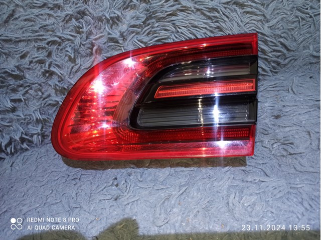 Ліхтар задній внутрішній правий 95B945094G PORSCHE