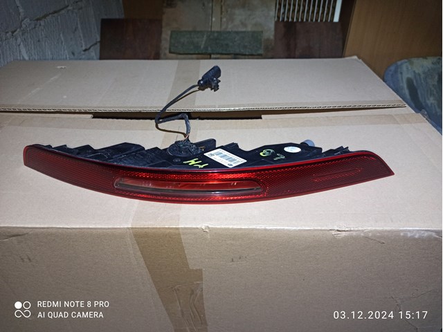 Лівий катафот заднього бампера 95B945725D PORSCHE