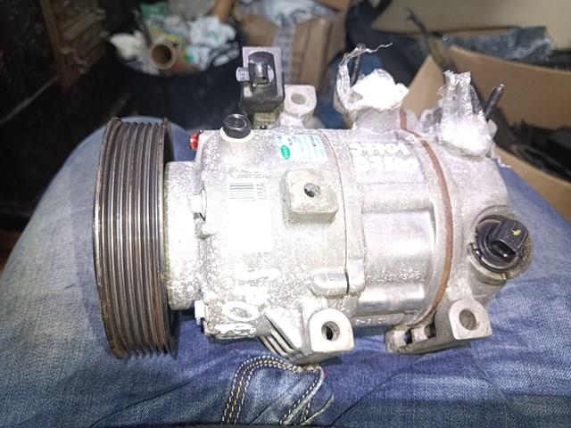 Насос кондиціонера 97701D7300 HYUNDAI