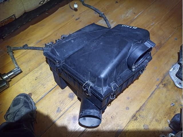 Корпус повітряного фільтра Mercedes Vito 1