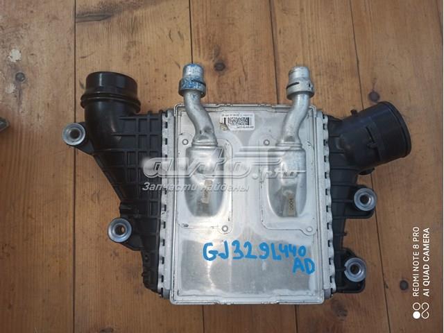 Охолоджувач наддувочного повітря LR095900 LAND ROVER