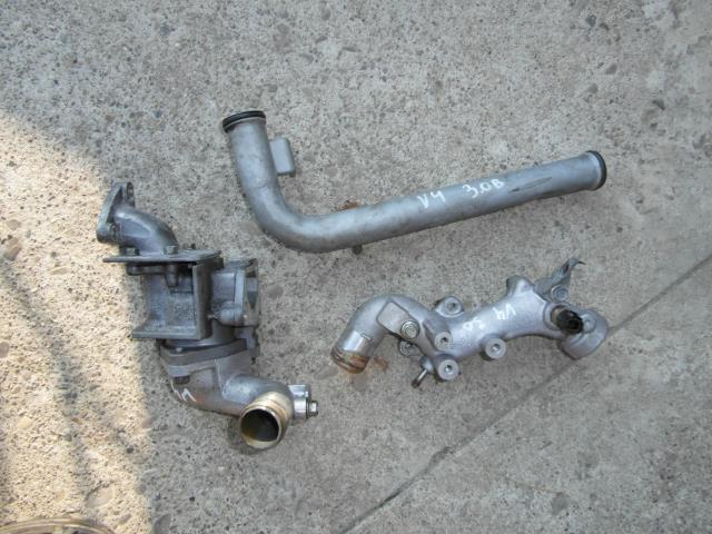 Корпус термостата в зборі MD367657 MITSUBISHI