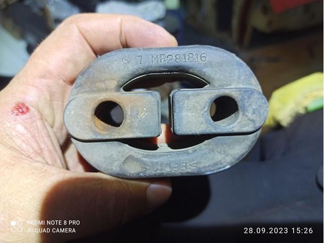 Подушка кріплення глушника MR281816 MITSUBISHI