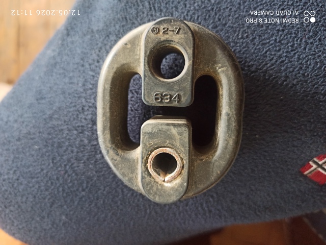 Подушка кріплення глушника MR431634 MITSUBISHI