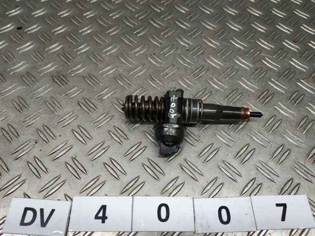 Форсунка дизельна в зборі, розпилювач + тримач Skoda Fabia PRAKTIK