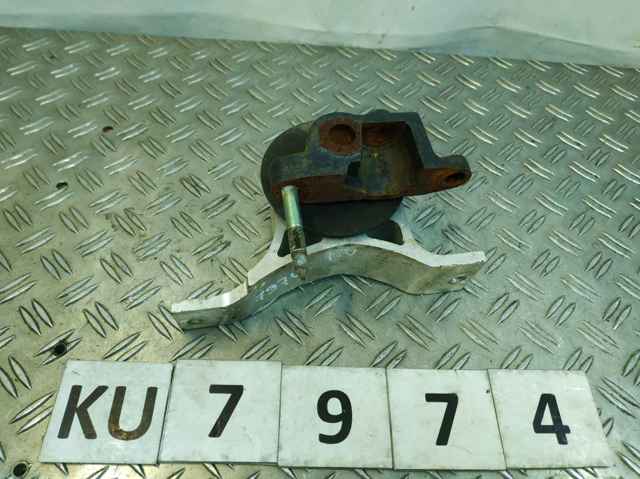 Права подушка двигуна 11210CA00B NISSAN