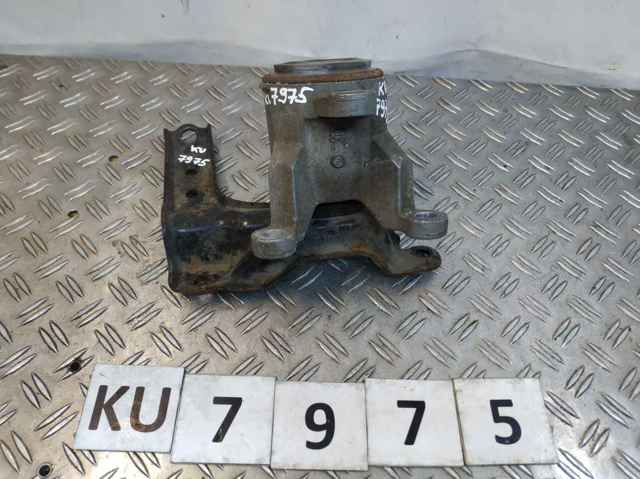 Права подушка двигуна 11210JP00B NISSAN