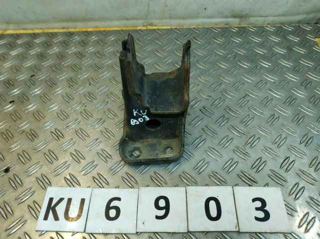 Кронштейн подушки (опори) двигуна, правої 112321LA0A NISSAN