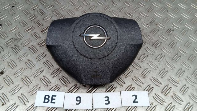 Комплект безпеки 13111344 GM