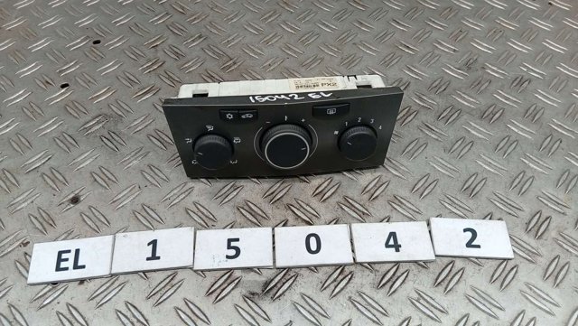 Блок управління пічкою 13201300 GM