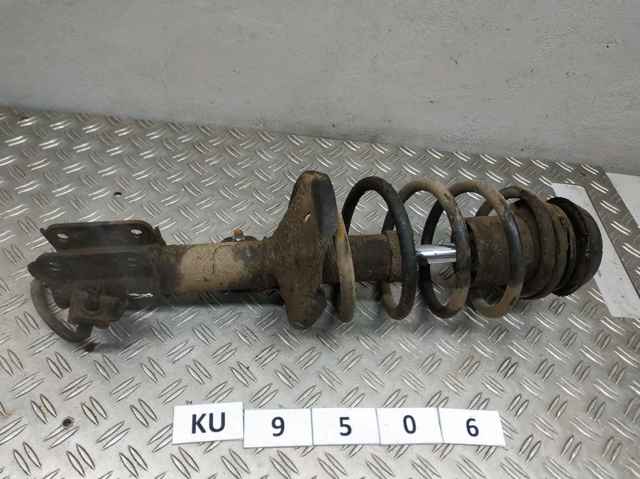 Амортизатор передньої підвіски 13331989 GM