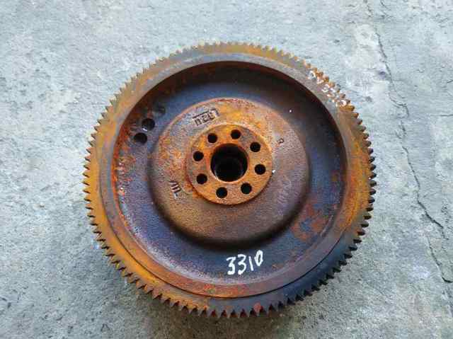 Маховик двигуна Тойота Яріс