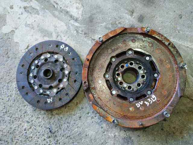 Маховик двигуна 134500R010 TOYOTA