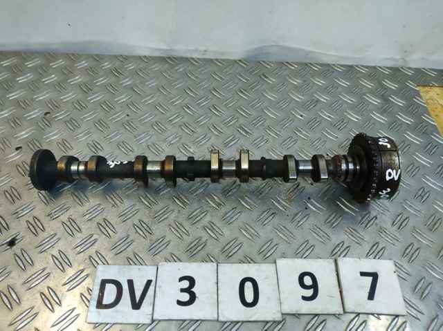 Розподілвал двигуна 1350128060 TOYOTA