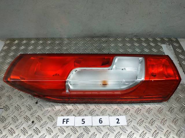 Задня ліва фара 1380673080 PEUGEOT